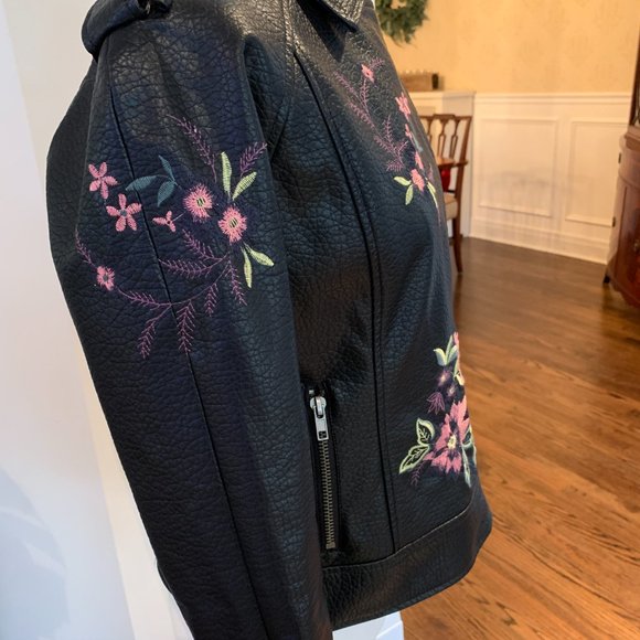 BB Dakota Black Floral Embroidered Moto Faux Leather Jacket - Picture 5 of 13